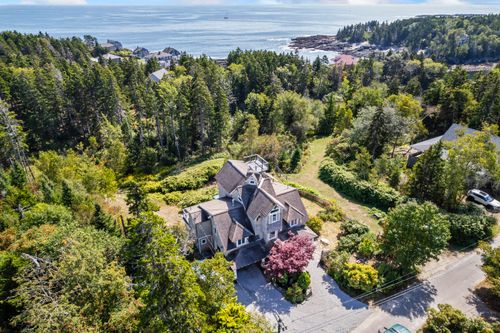 19 Hugh Avenue, Harpswell, ME, 04003 | Card Image