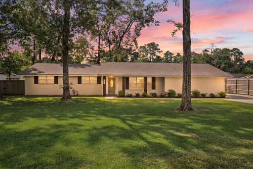 131 Wood Manor Ln., Sour Lake, TX, 77659 | Card Image