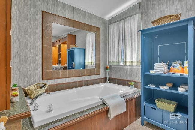 Bathroom | Image 20