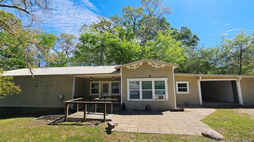 3905 Holiday Acres Dr, Fort Towson, OK, 74735-3504 | Card Image