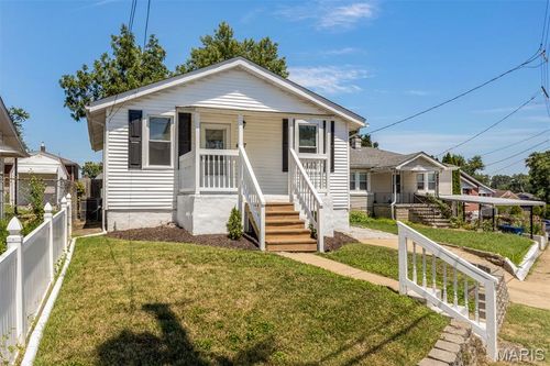 407 Morris Ave, Saint Louis, MO, 63125-2738 | Card Image