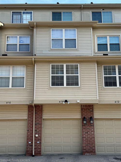 136-414 Old Pine Way, Walled Lake, MI, 48390 | Card Image