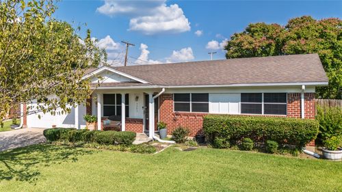 5203 Hilltop Dr, Greenville, TX, 75402-6215 | Card Image