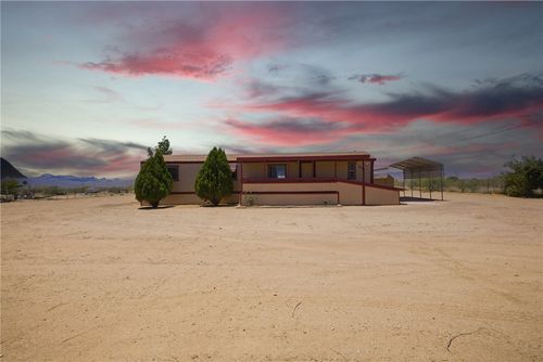 3441 N La Osa Rd, Golden Valley, AZ, 86413-7966 | Card Image