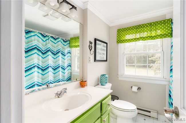 The 3rd Floor full bath | Image 35