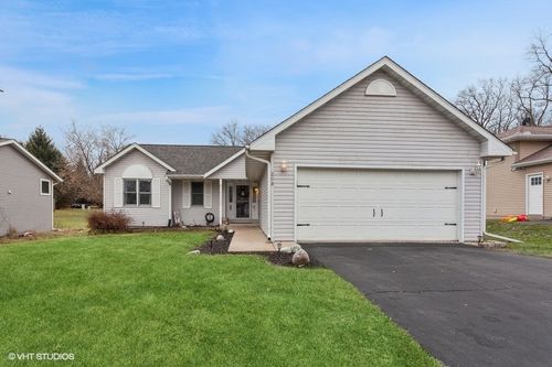 208 Thornhill Drive Sw, POPLAR GROVE, IL, 61065 | Card Image