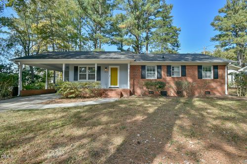 142 Celeste Cir, Chapel Hill, NC, 27517-8916 | Card Image