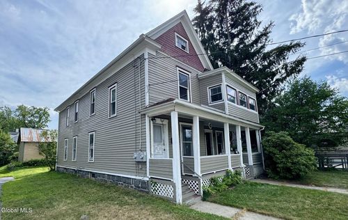 6 7th Ave, Gloversville, NY, 12078-2222 | Card Image