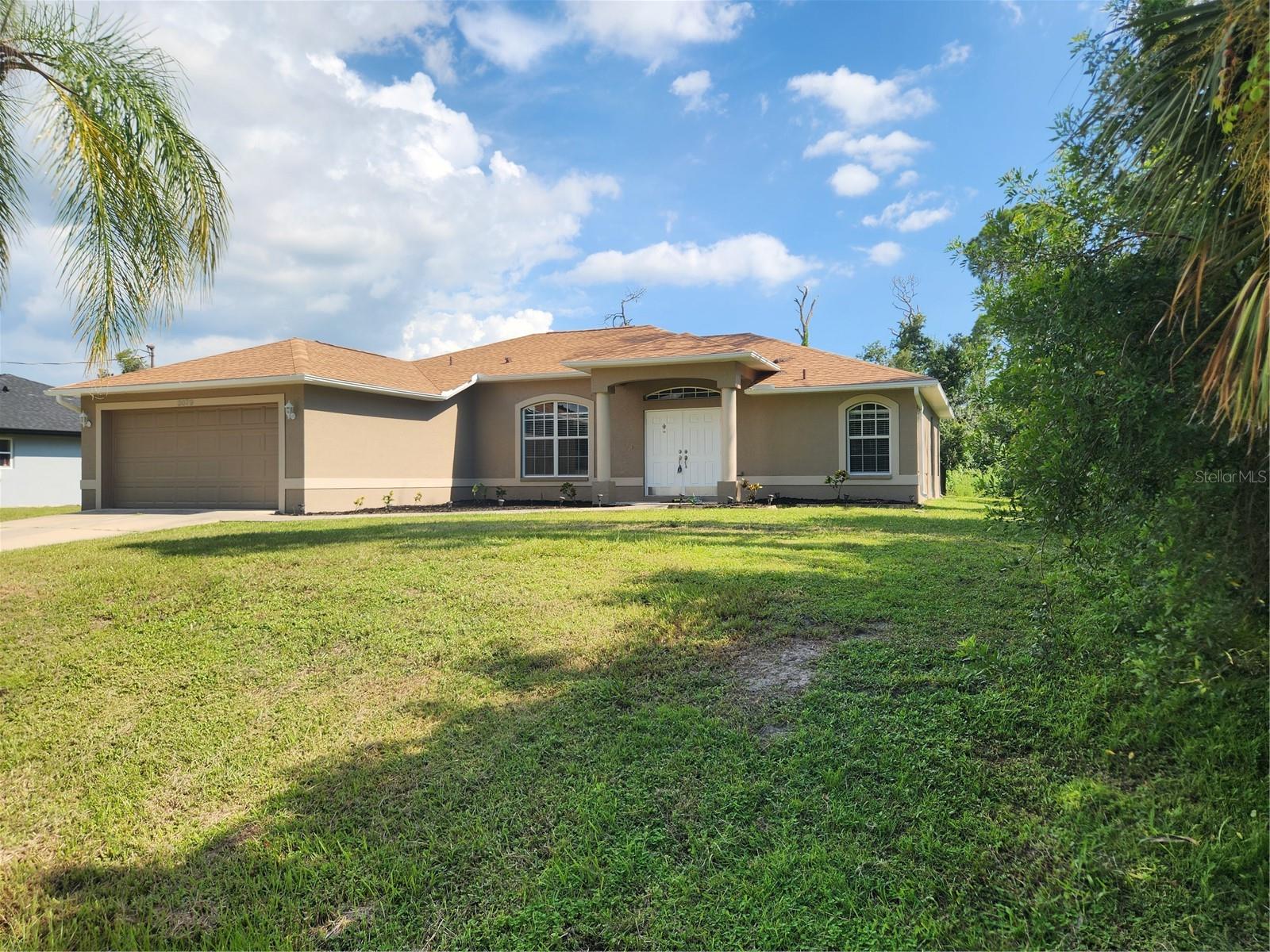 Bellefonte Ave, North Port, FL 34286
