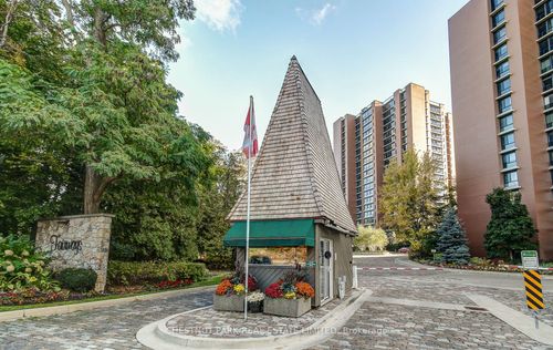 812-1400 Dixie Rd, Mississauga, ON, L5E3E1 | Card Image