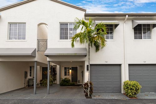 732-732 Se 2nd St, Pompano Beach, FL, 33060-7393 | Card Image