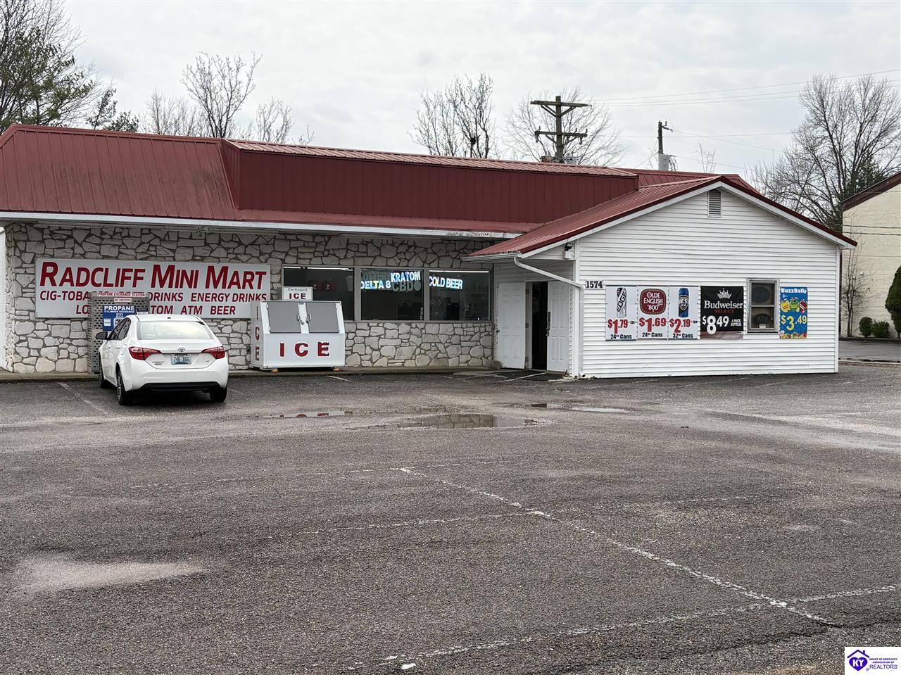 1574 W Lincoln Trail Blvd, Radcliff, KY 40160