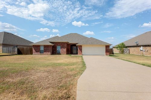 622 Parker Ln, Granbury, TX, 76048-6292 | Card Image