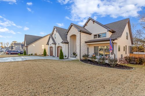 8870 Silver Maple Dr, Ooltewah, TN, 37363-2958 | Card Image