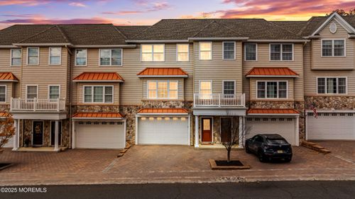 47 White Oak Ln, Aberdeen, NJ, 07747-1969 | Card Image