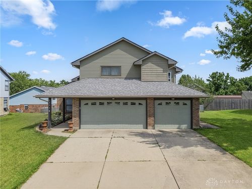 6840 Coronado Cir, Dayton, OH, 45424-7087 | Card Image