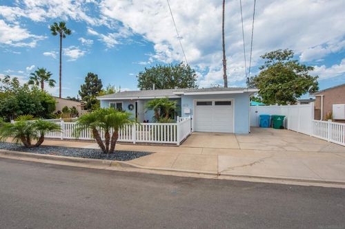 4612 Kleefeld Ave, San Diego, CA, 92117-2812 | Card Image