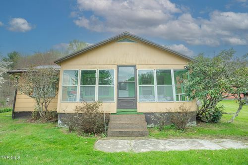 427 Cove Creek Rd, Roan Mountain, TN, 37687-3610 | Card Image