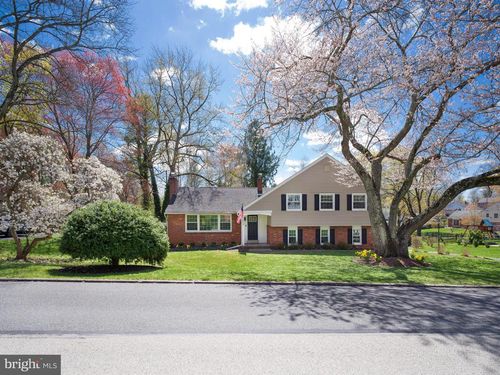 93 Hillside Rd, WAYNE, PA, 19087-2657 | Card Image