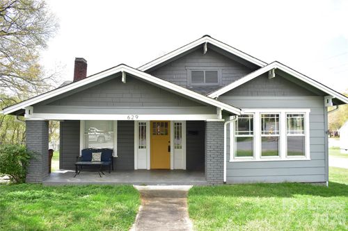 629 N Cedar St, Lincolnton, NC, 28092-2808 | Card Image