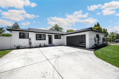801 Michael St, Santa Ana, CA, 92703-2447 | Card Image
