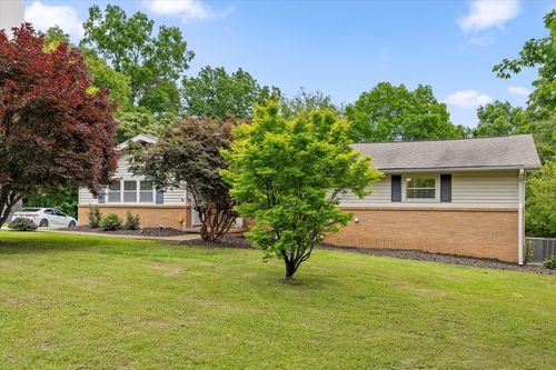 5646 Crestview Dr, Hixson, TN, 37343-3806 | Card Image