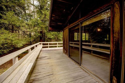 23 Cornell Way, Wilmington, VT, 05363-8862 | Card Image