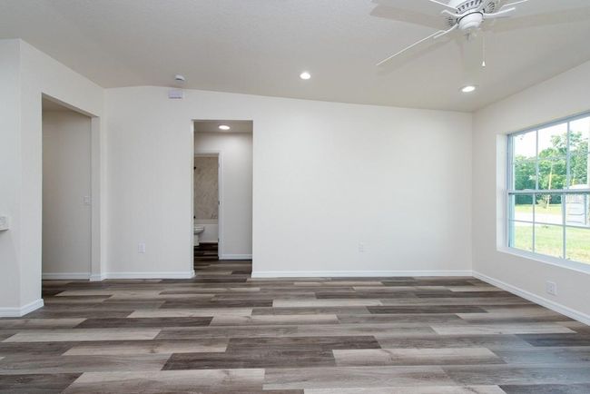 7230 Apache Trl, House other with 4 bedrooms, 2 bathrooms and null parking in SPRING HILL FL | Image 5