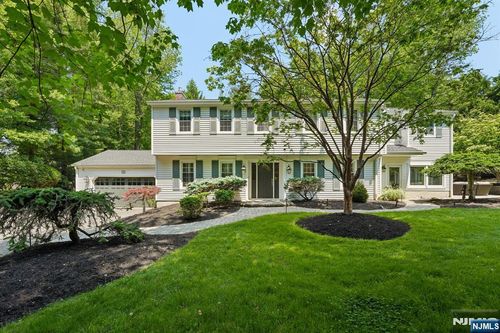78 Pierson Ave, Norwood, NJ, 07648-2422 | Card Image
