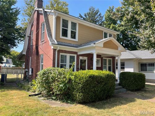 809 Logan St, Alton, IL, 62002-3347 | Card Image