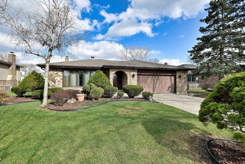 7221 Bayberry Ln, Darien, IL, 60561-3707 | Card Image