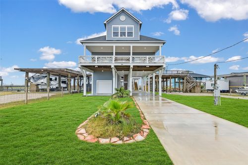 555 Pompano Dr, Freeport, TX, 77541-7311 | Card Image
