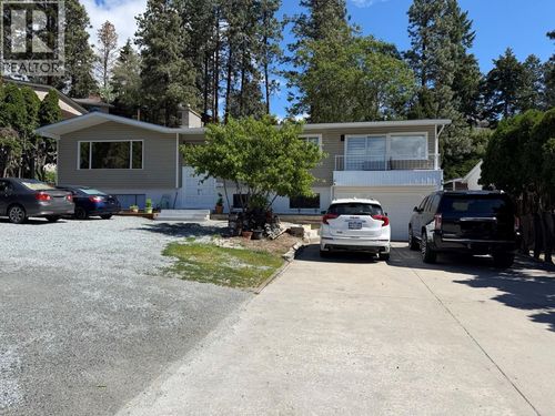 647 Clifton Rd, Kelowna, BC, V1V1A7 | Card Image