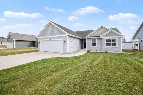 5840 Cottontop Crst, Freeland, MI, 48623-9148 | Card Image