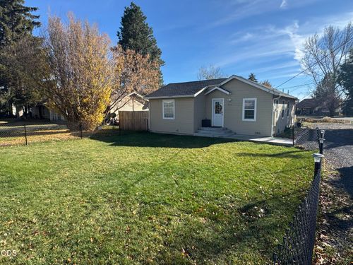 4710 Hilyard Ave, Klamath Falls, OR, 97603-6802 | Card Image