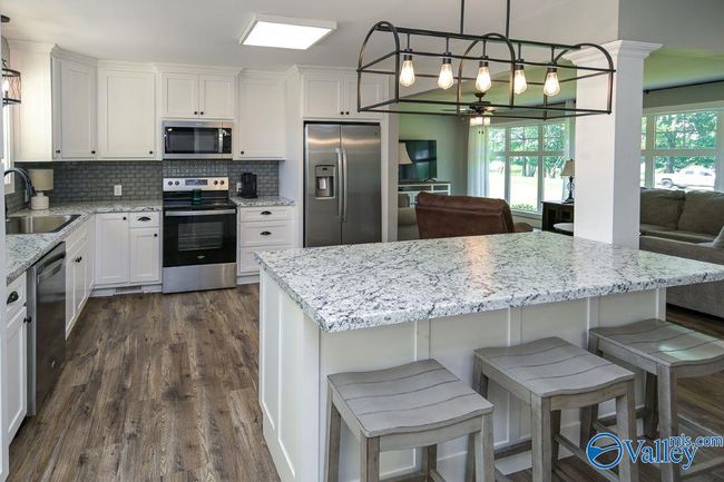 3269 Highway 55 E, House other with 5 bedrooms, 4 bathrooms and null parking in Eva AL | Image 7