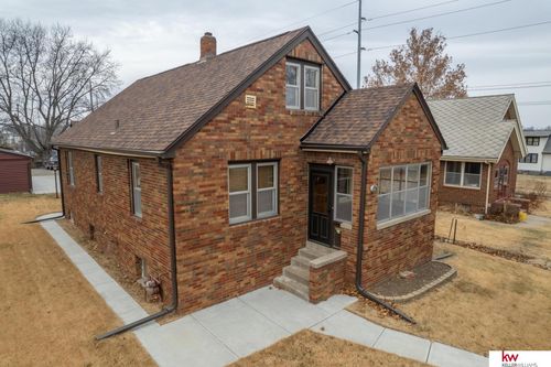4108 S 38th St, Omaha, NE, 68107-1213 | Card Image