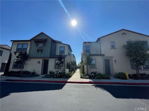 535 Embrook, West Covina, CA, 91791 | Card Image