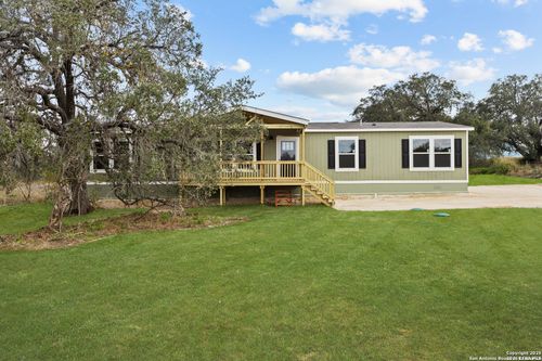 2711 Fm 1332, Jourdanton, TX, 78026 | Card Image