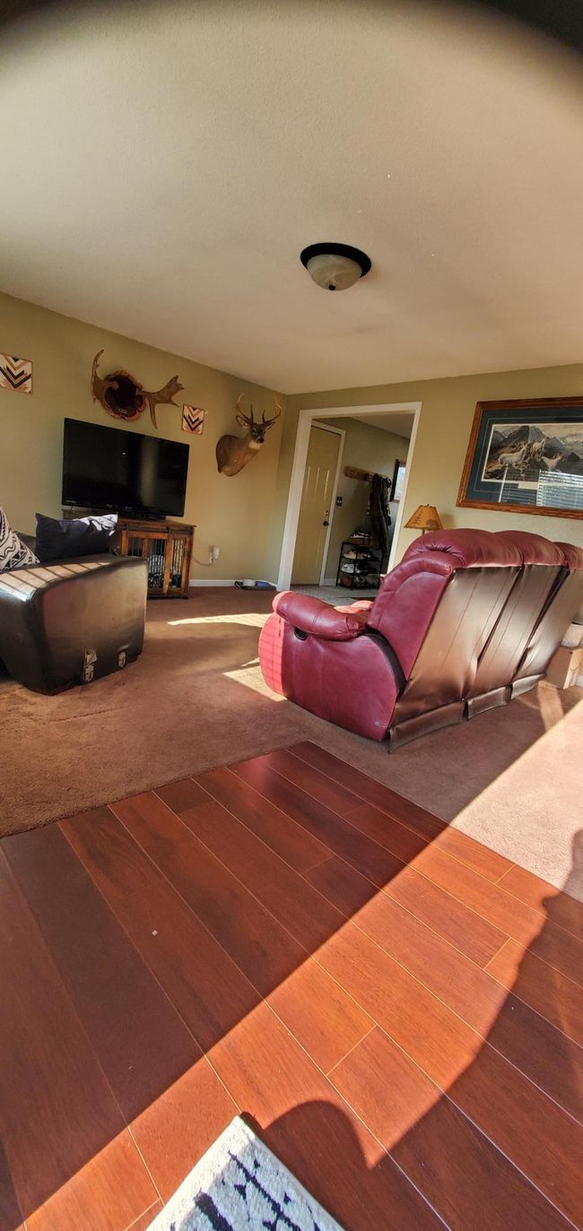 living room. | Image 4