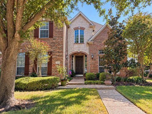 25 Ridgewood Dr, Trophy Club, TX, 76262-3404 | Card Image