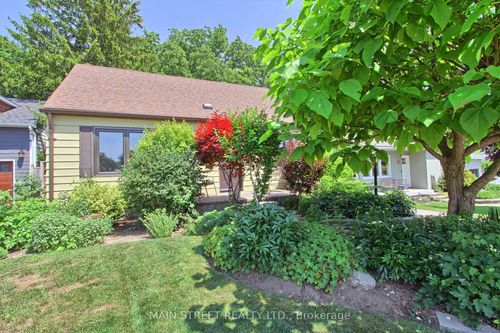 287 Avenue Rd, Newmarket, ON, L3Y1N8 | Card Image