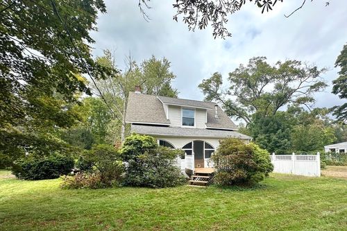 491 Northampton St, Holyoke, MA, 01040-9514 | Card Image