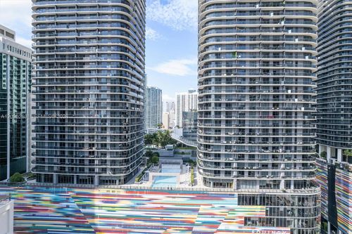 1005-45 Sw 9th St, Miami, FL, 33130-3894 | Card Image