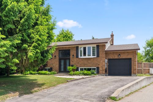 146 Melissa Cres, Mount Forest, ON, N0G2L3 | Card Image