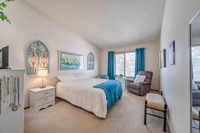 230 Hamptons Park Nw, Home with 2 bedrooms, 3 bathrooms and 2 parking in Calgary AB | Image 18