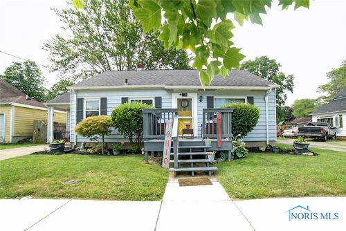 735 Park St, Napoleon, OH, 43545-1468 | Card Image