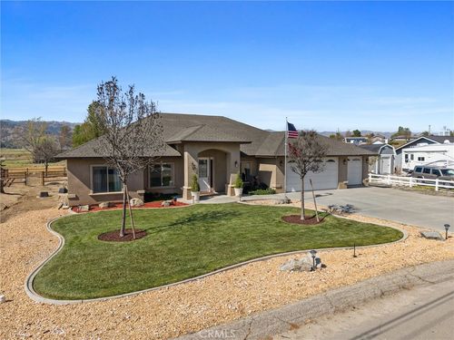 28100 Braeburn Pl, Tehachapi, CA, 93561-5204 | Card Image