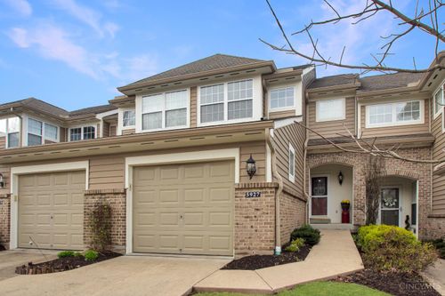 5927 Castlewood Xing, Milford, OH, 45150 | Card Image