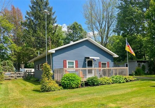 16 Laura Dr, Sandy Creek, NY, 13145-2150 | Card Image